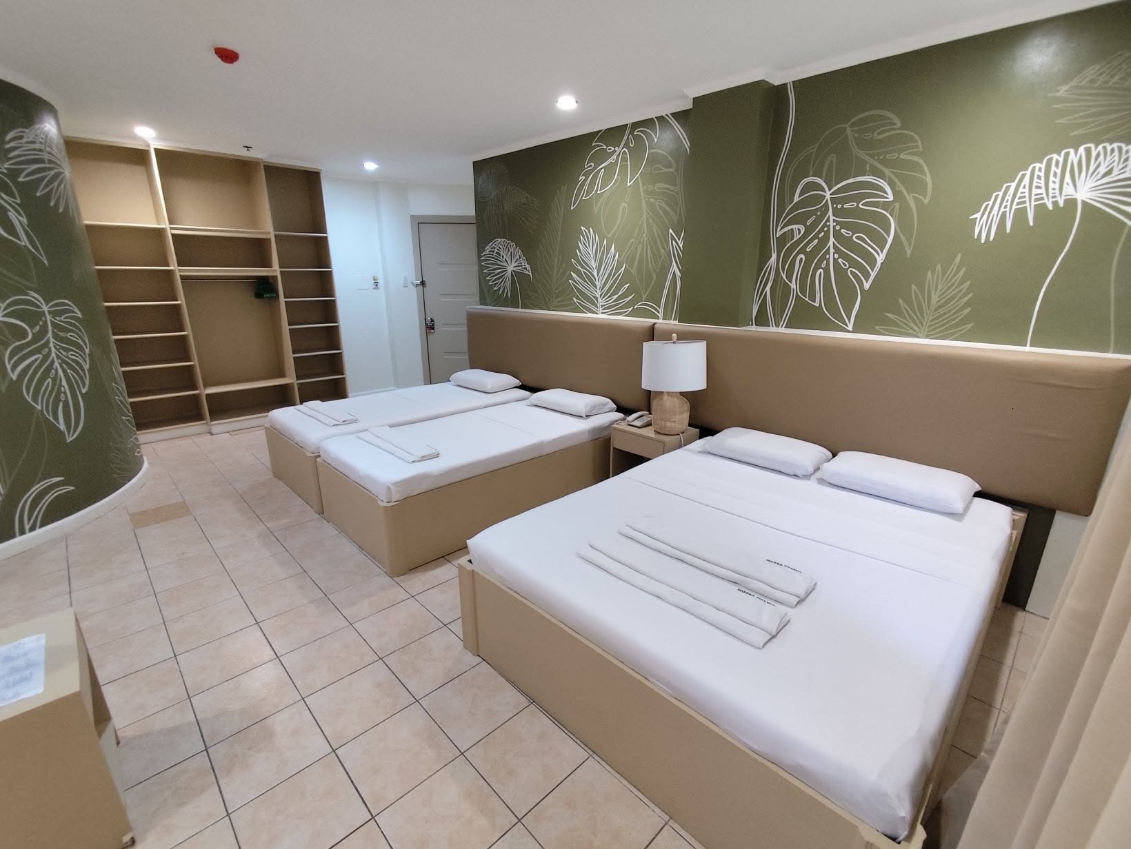 Sesyl's Inc. — Hotel Photo 3