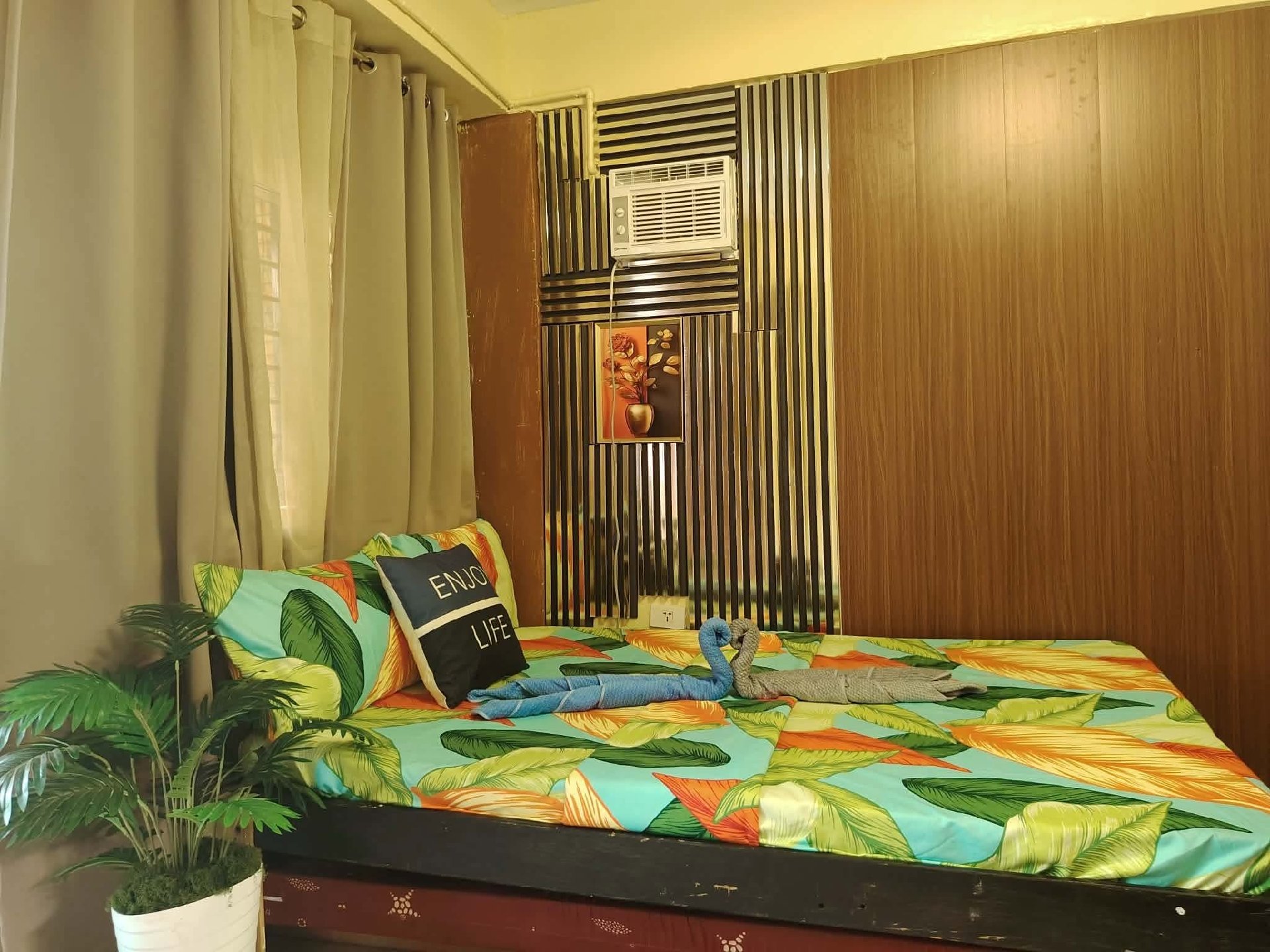L3R Transient homes — Transient House Photo 3