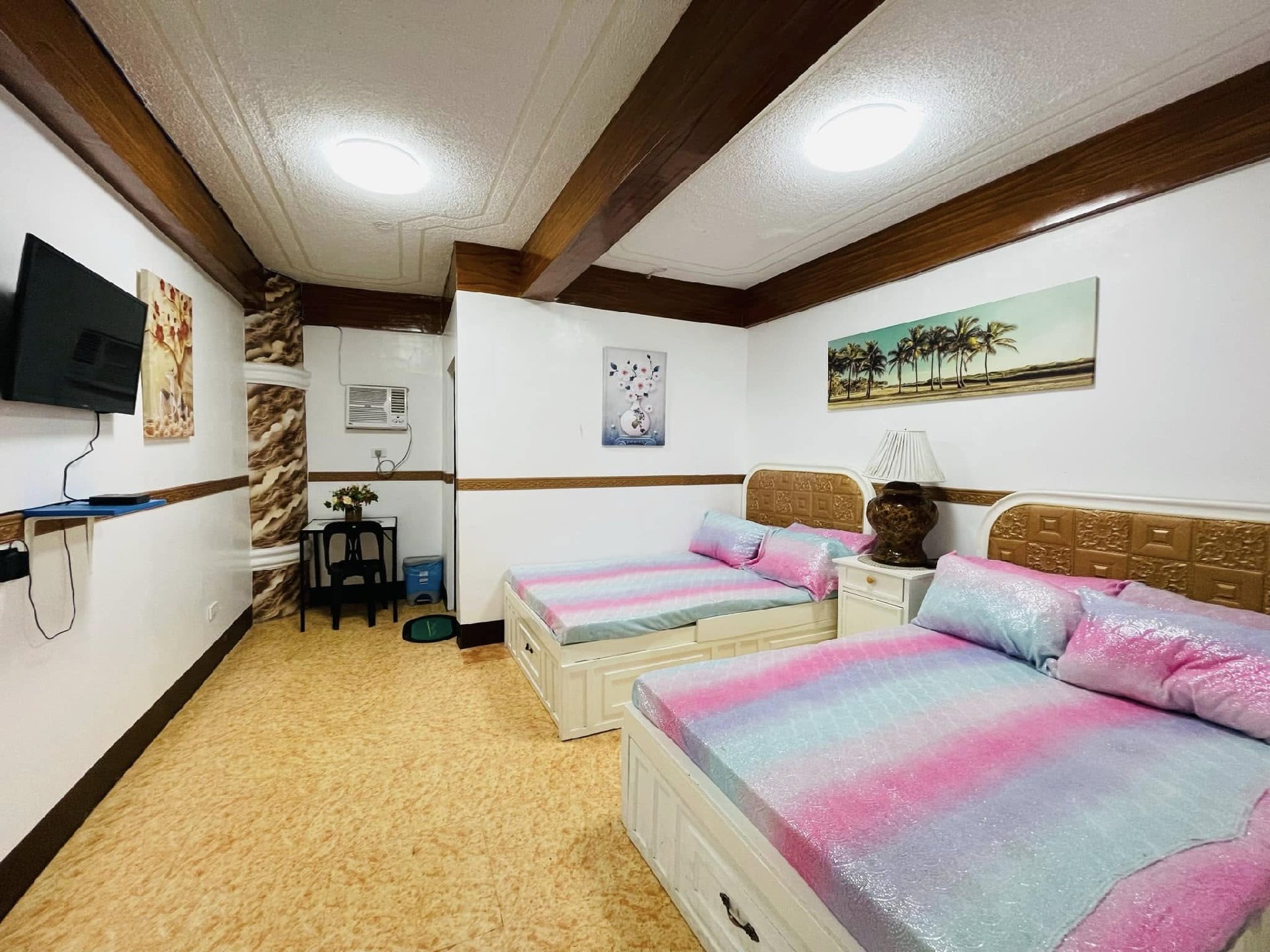Matabungkay Beach House - Jaja/Jenica Resort — Resort Photo 3