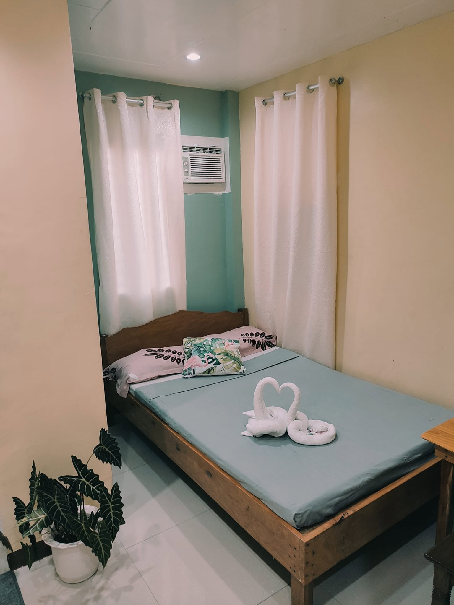 BingBong Leron Homestay & Restobar — Transient House Photo 1