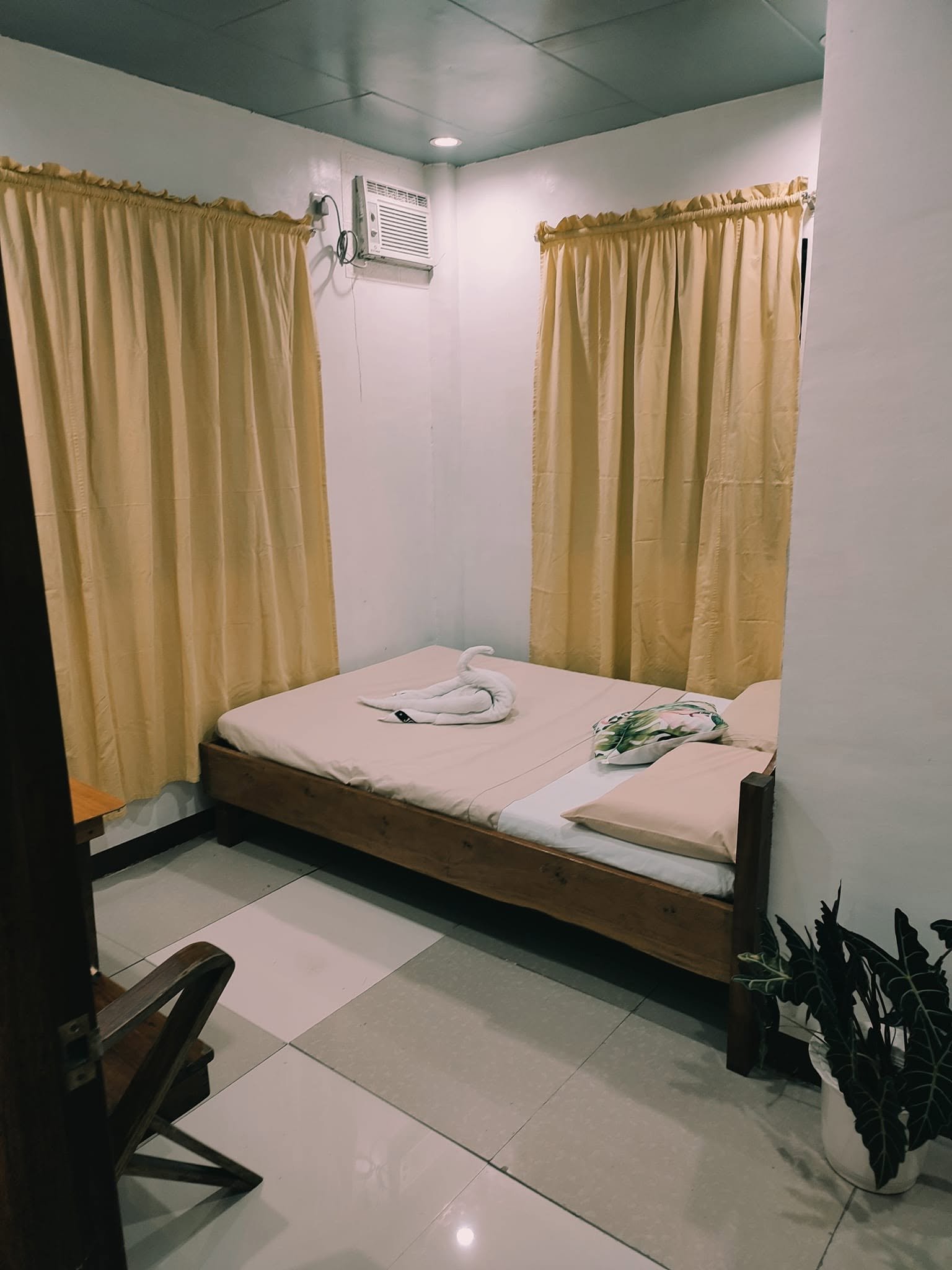 BingBong Leron Homestay & Restobar — Transient House Photo 2