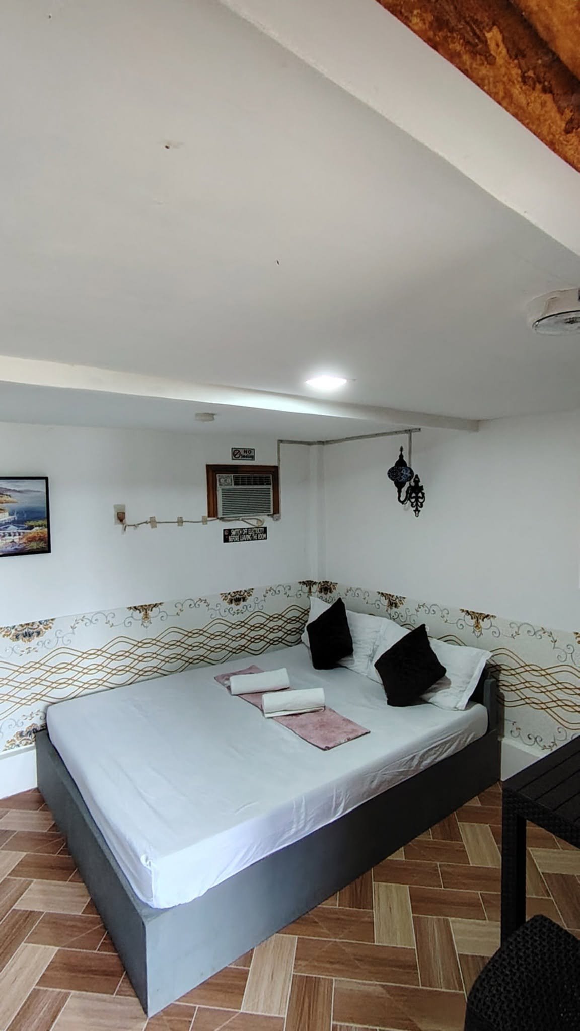 Sailor's Home Nasog White beach Cottages — Resort Photo 3