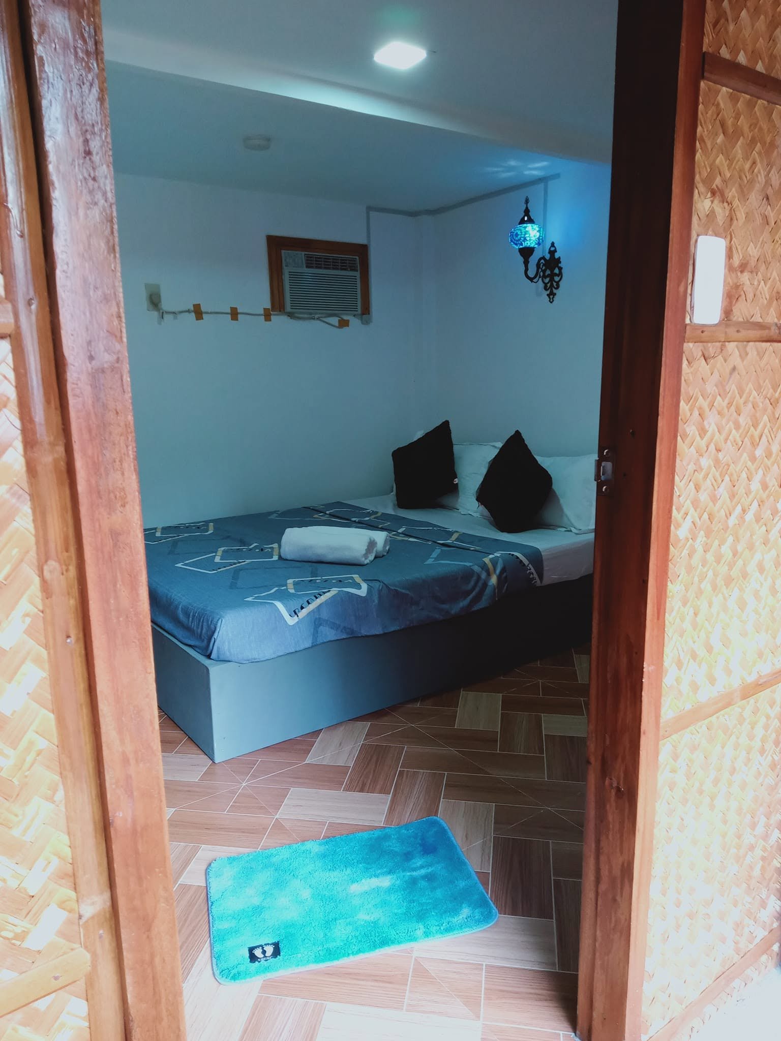 Sailor's Home Nasog White beach Cottages — Resort Photo 2