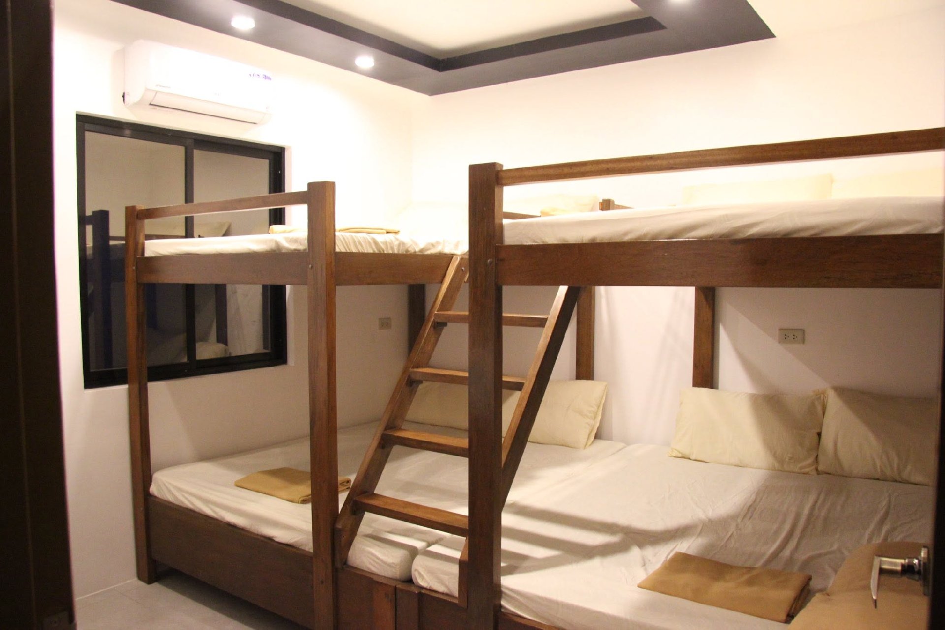 Villa Amara Tagaytay  — Villa Photo 3