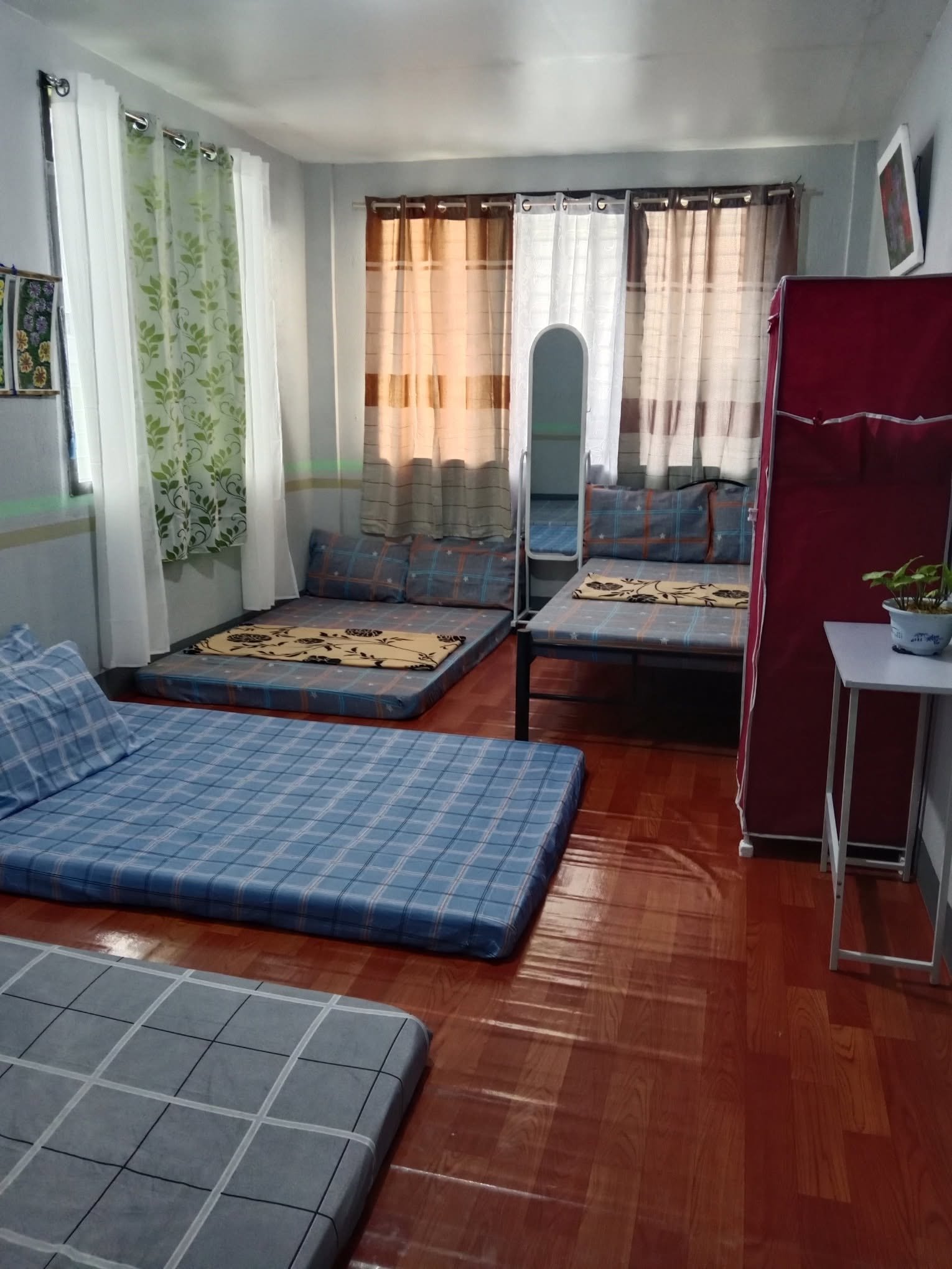 WelzStaycation Beachside House — Transient House Photo 2
