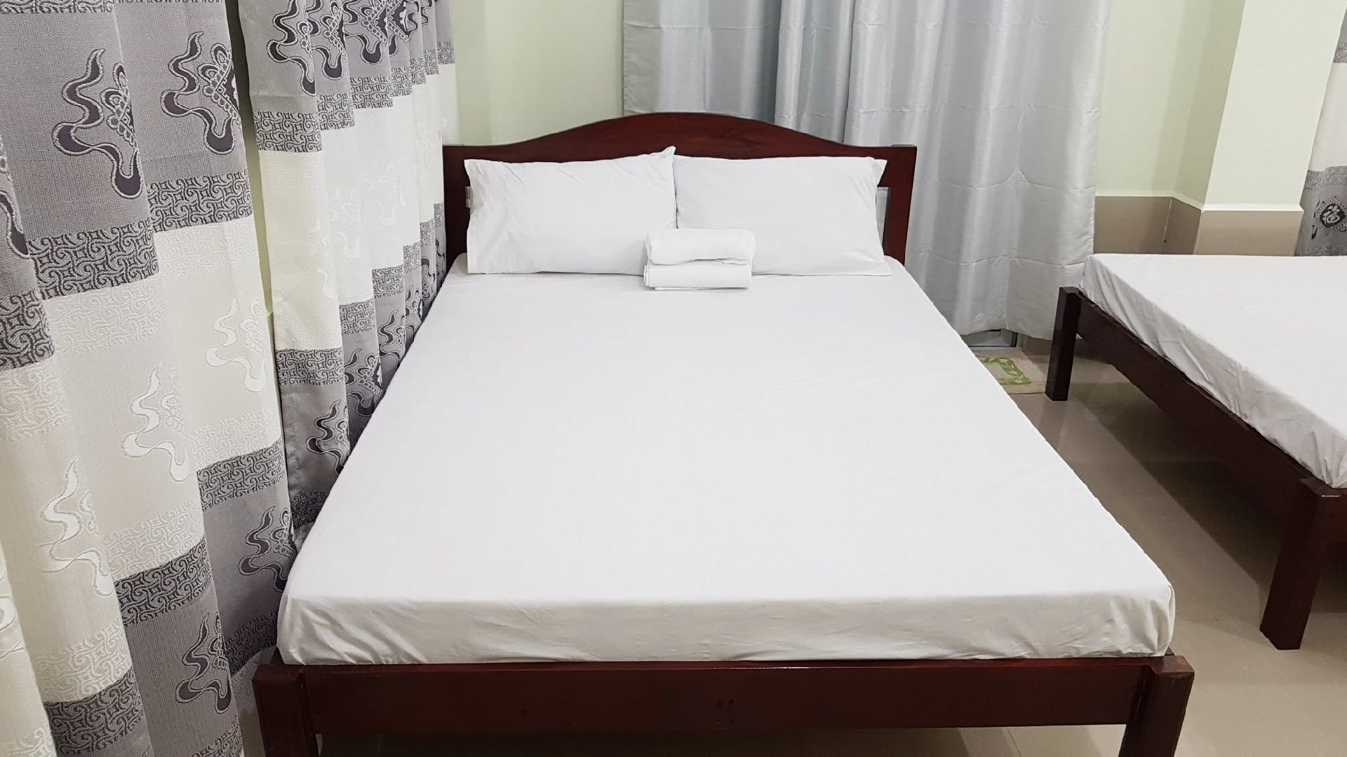 V&F Travelers Inn — Transient House Photo 1