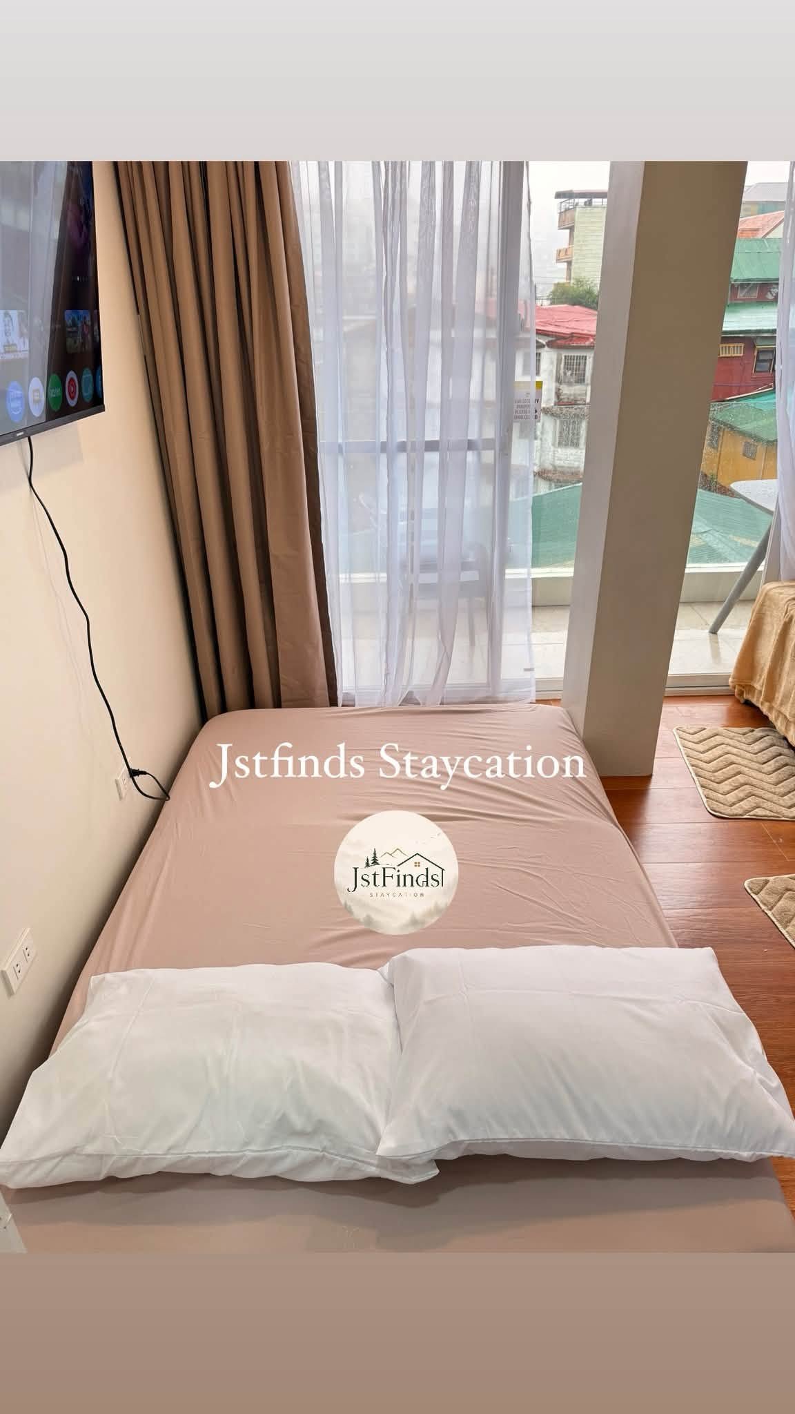 JstFinds Staycation  — Transient House Photo 1