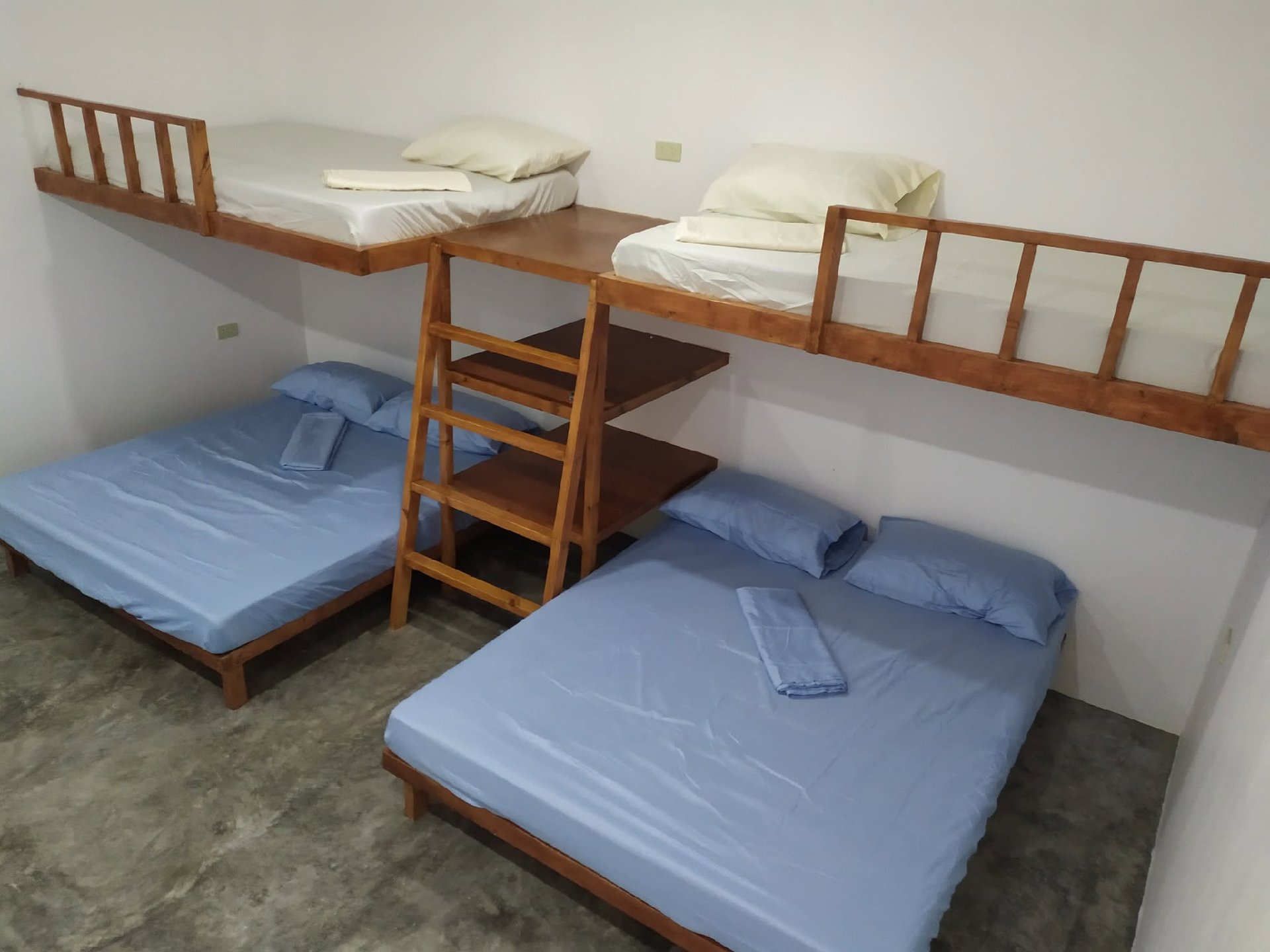 Bunkalows at Liwliwa  — Transient House Photo 3