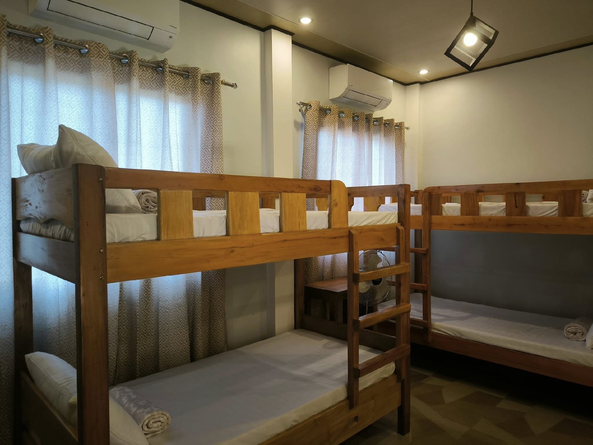 Mitong's Transient - San Juan, Elyu — Transient House Photo 1