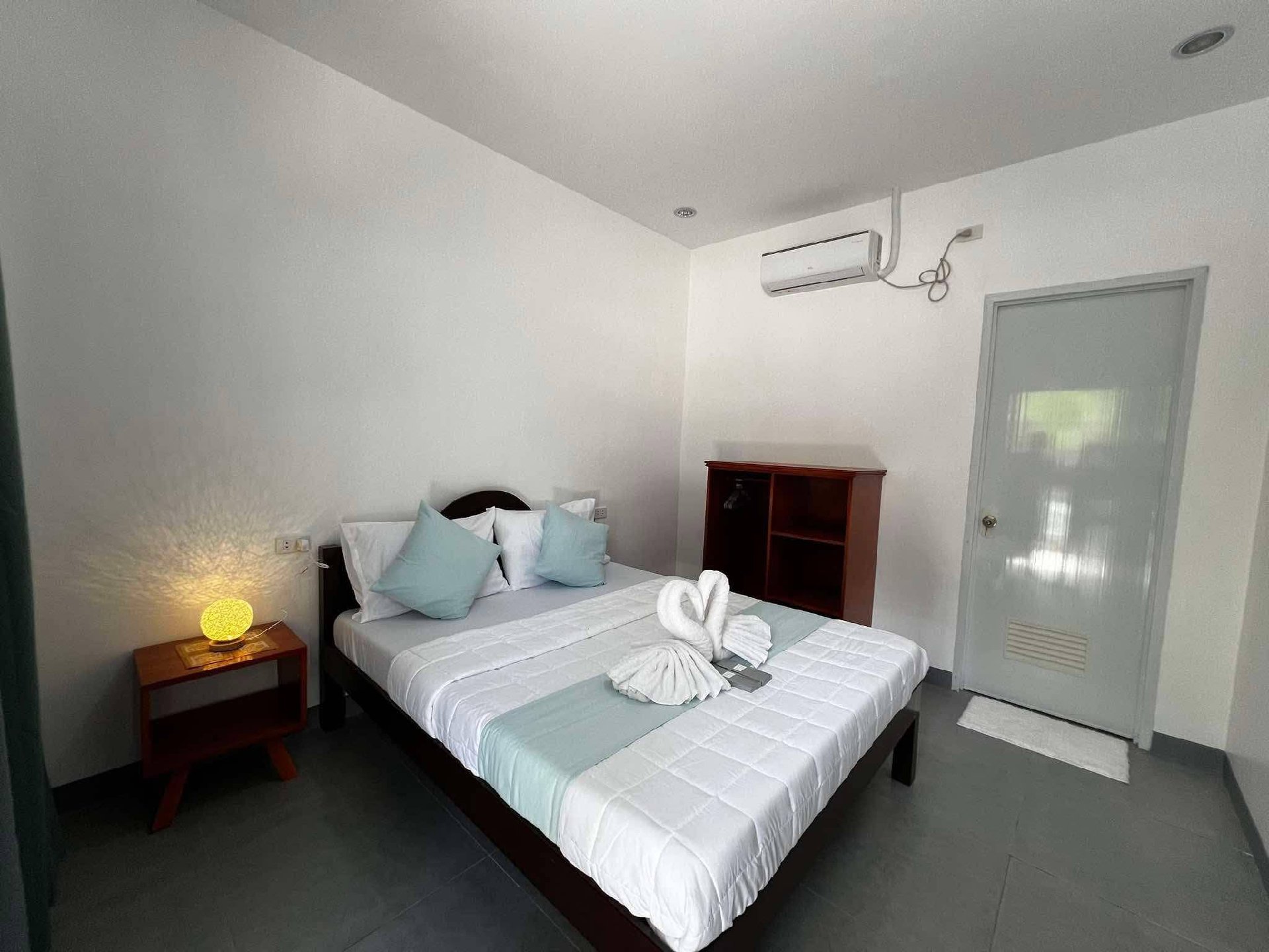 Sebastian Guest House — Transient House Photo 2