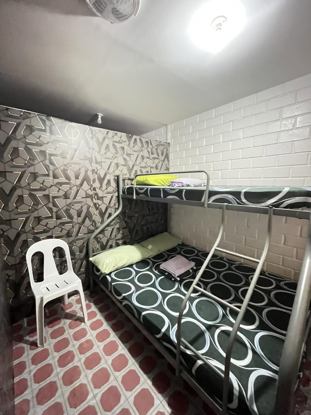 Kuya Ervy Transient House - BOHOL — Transient House Photo 3