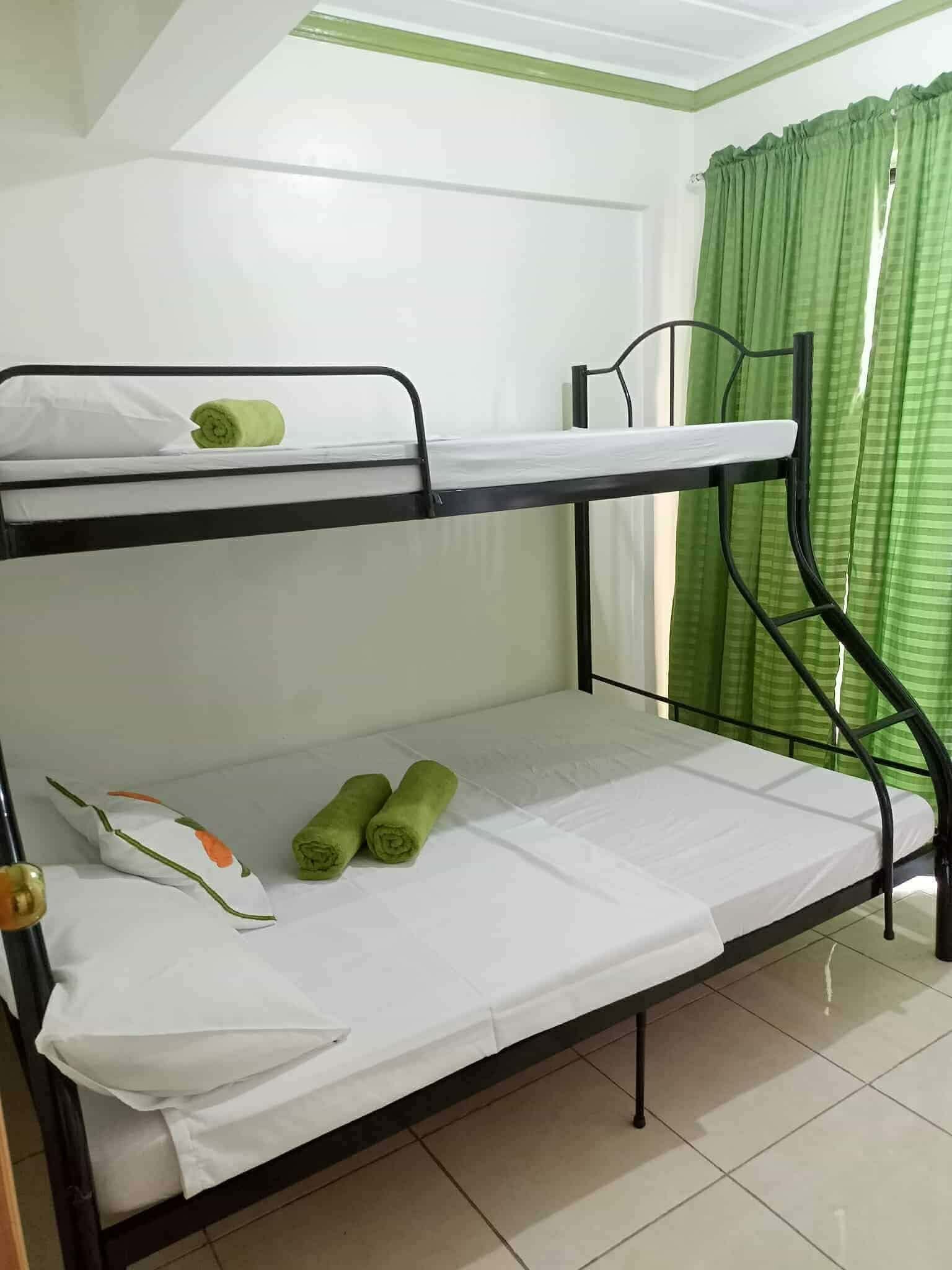 CORON Affordable Staycation — Transient House Photo 1