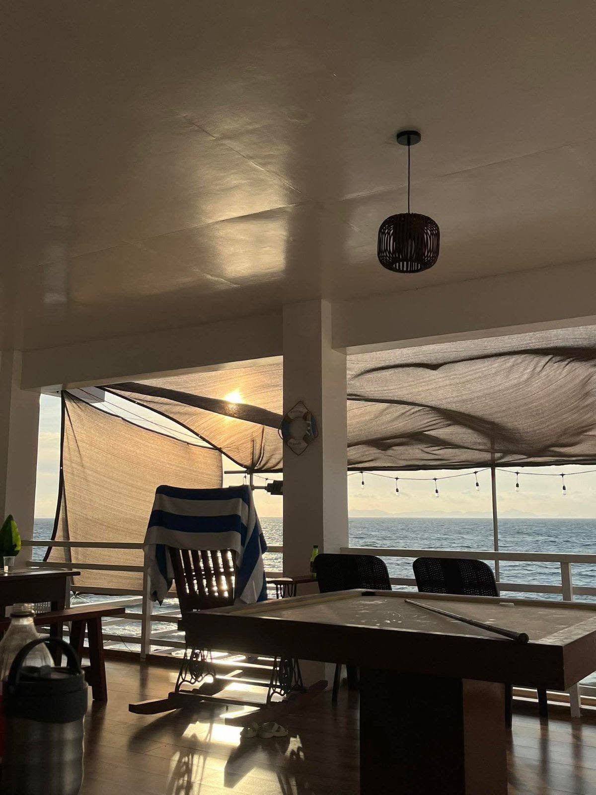 Casa Vintine - Staycation Beachfront at Solo, Mabini — Villa Photo 1
