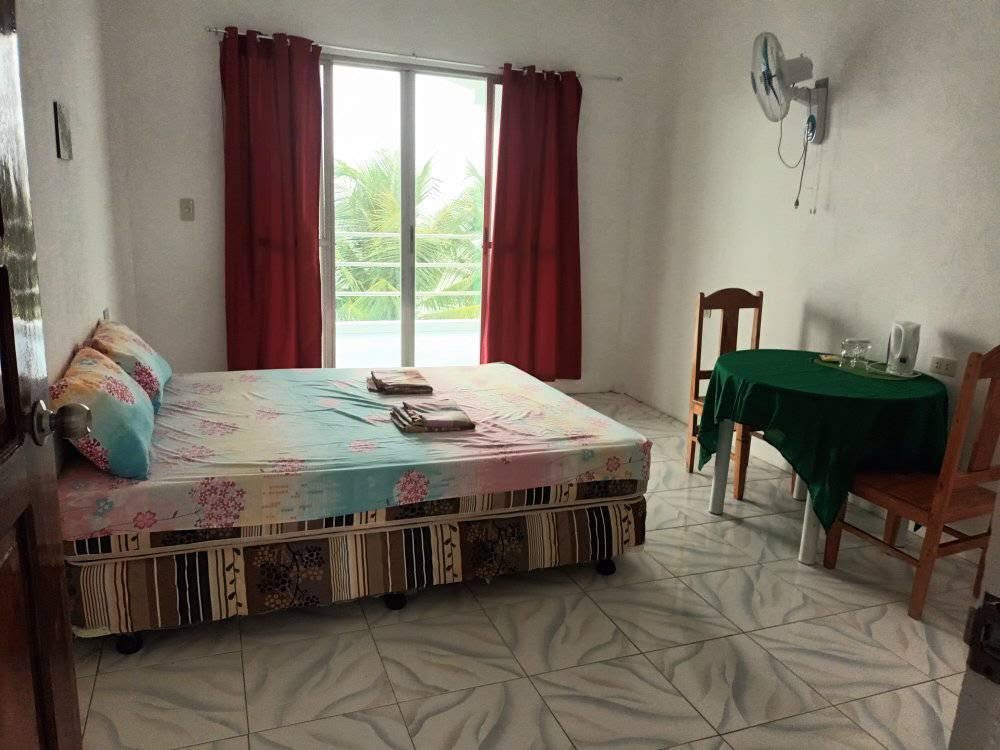 JJ's Beach House — Transient House Photo 1