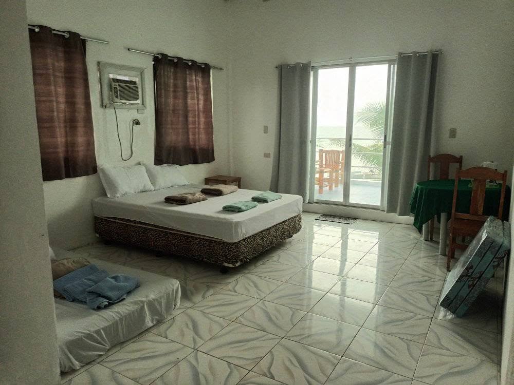 JJ's Beach House — Transient House Photo 2