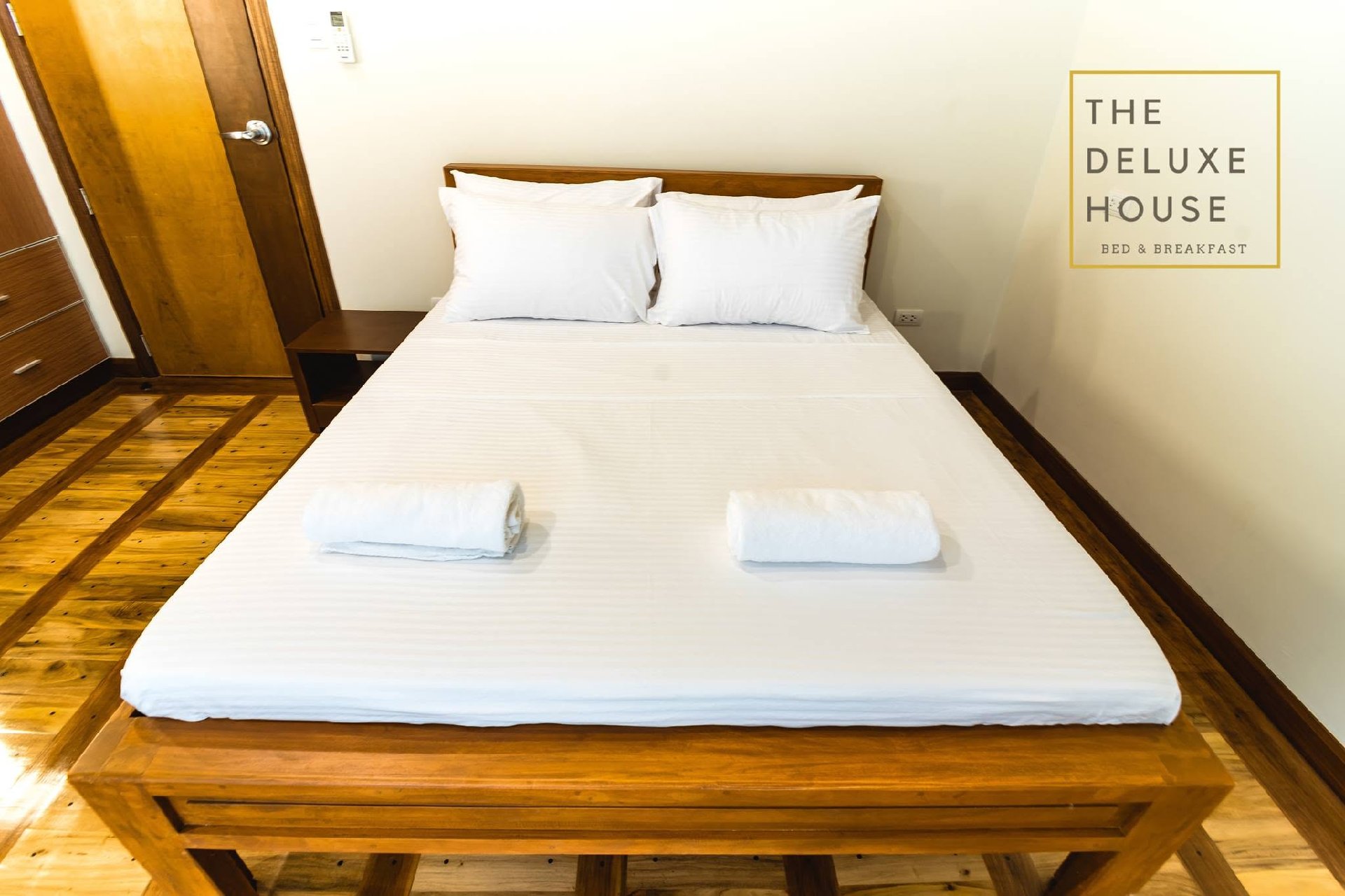 Dumaguete City Accommodation — Transient House Photo 1